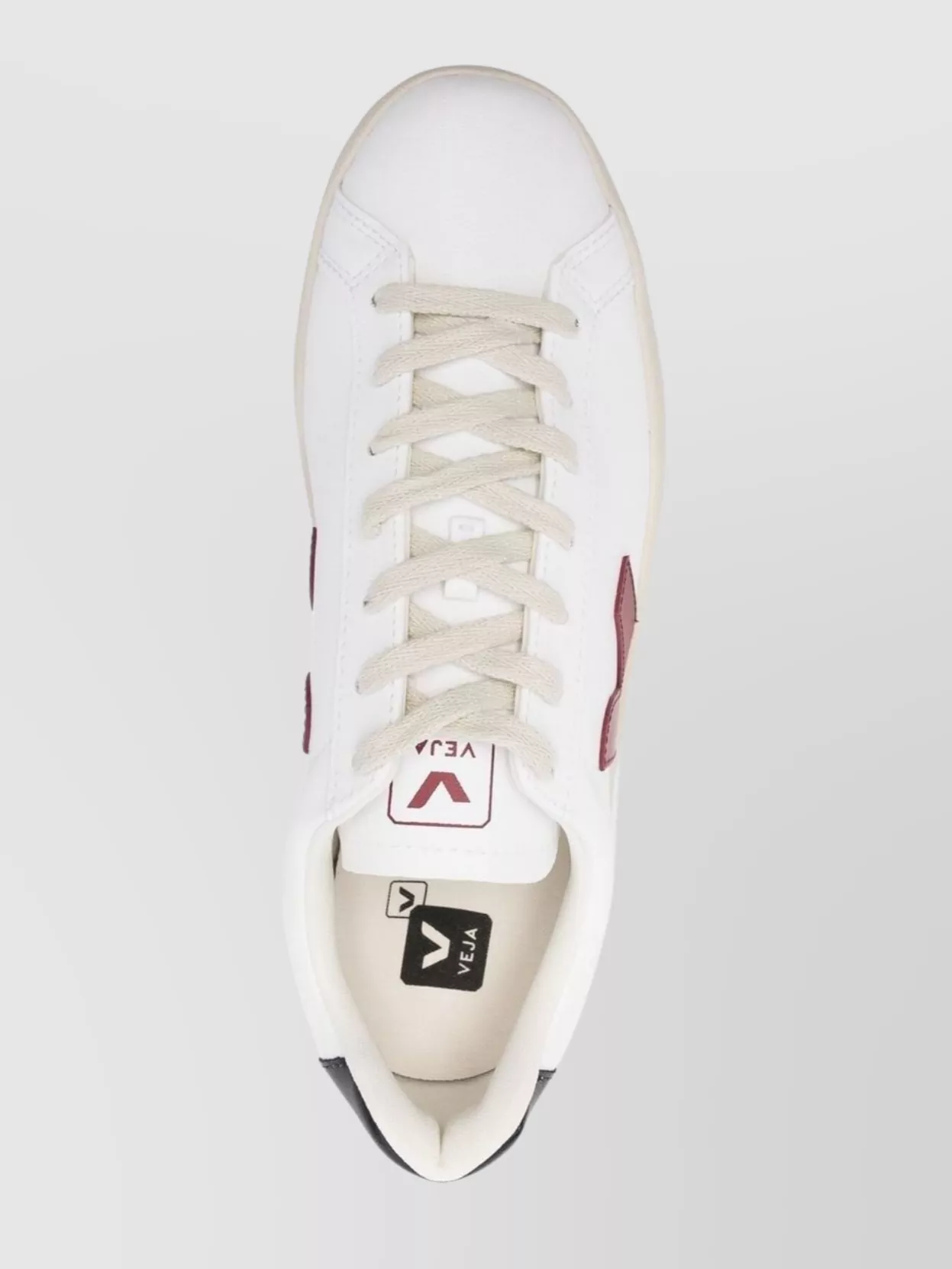 Veja Urca Sneakers With Contrast Heel Tab