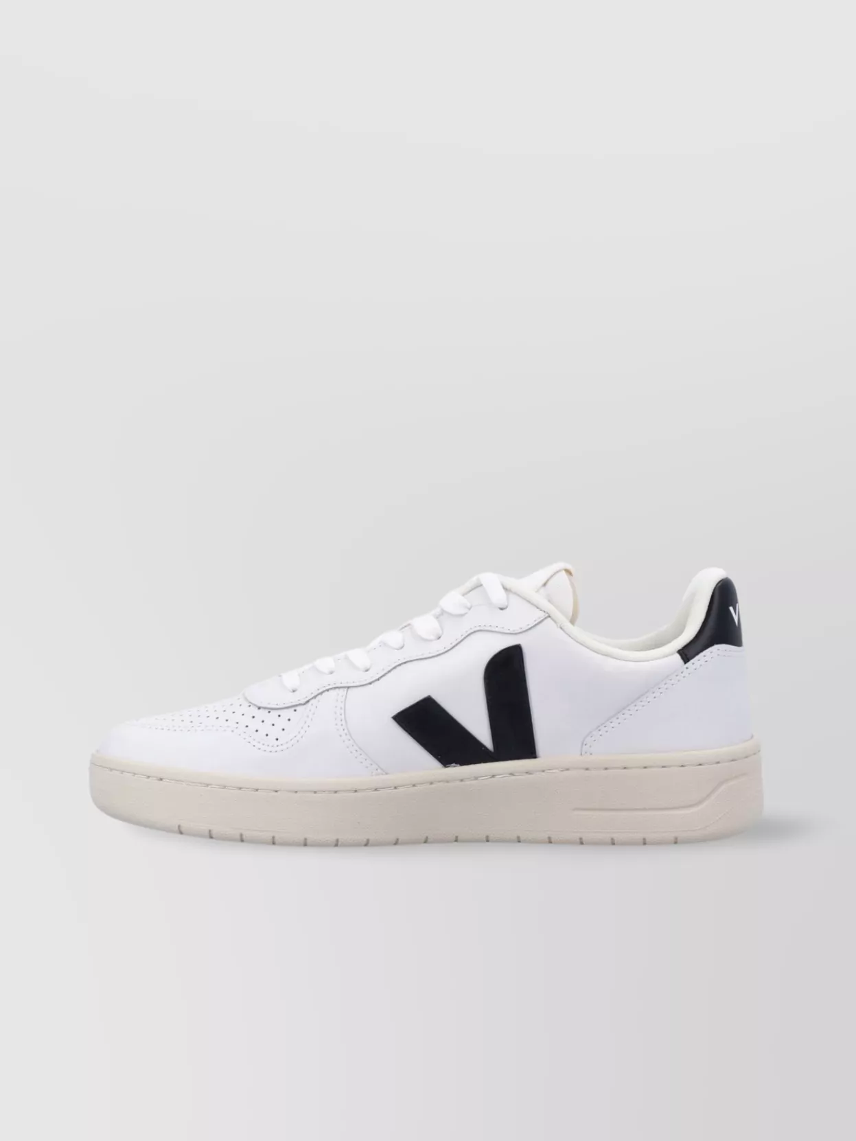 Veja Leather Sneakers Logo Print