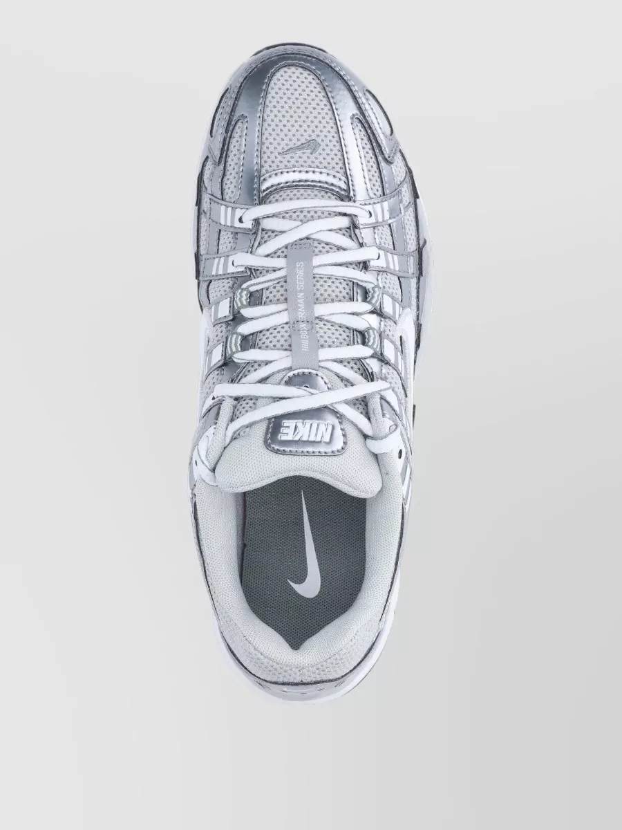 Nike Low-Top Sneakers