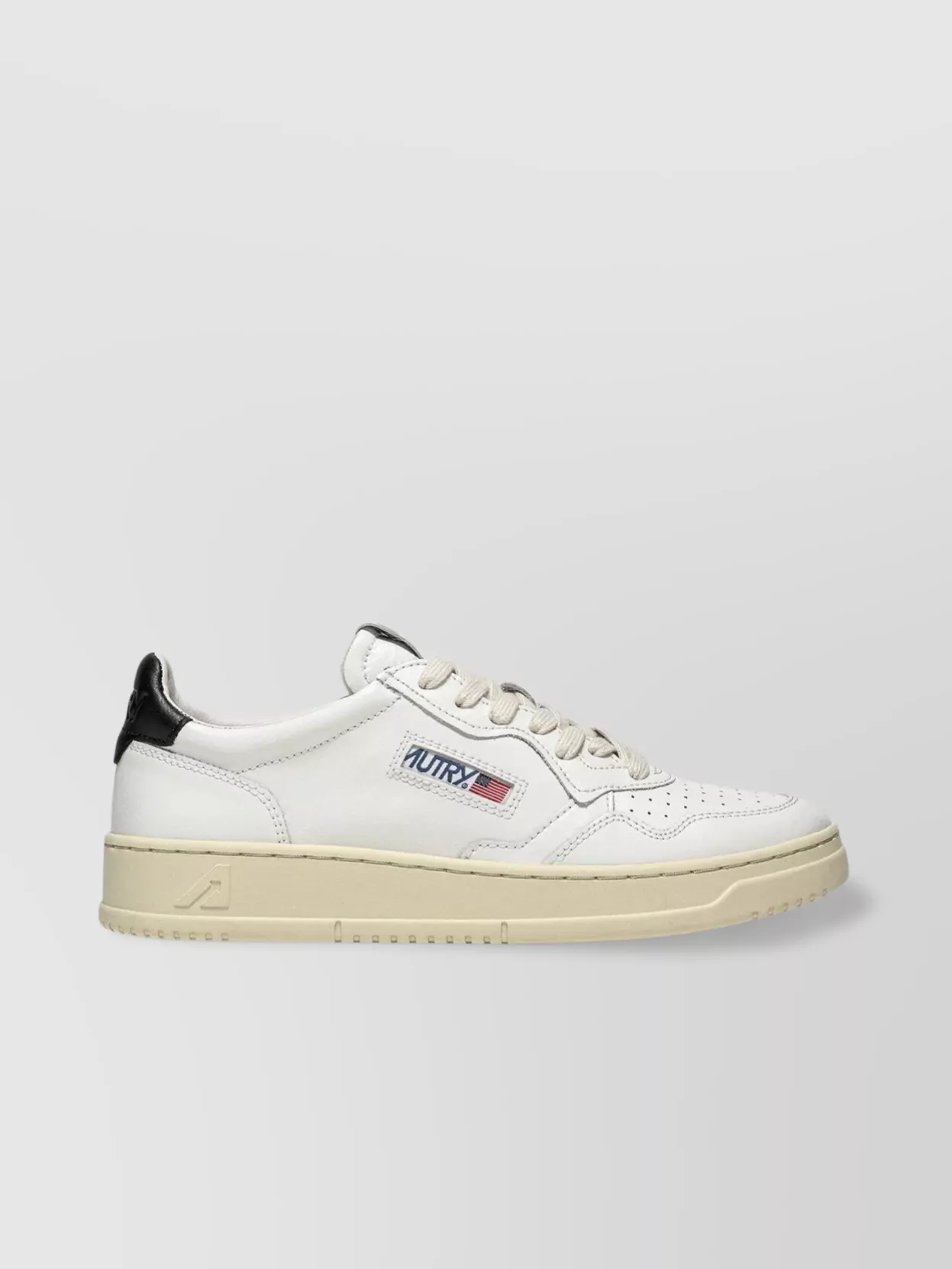 Autry leather low-top sneakers