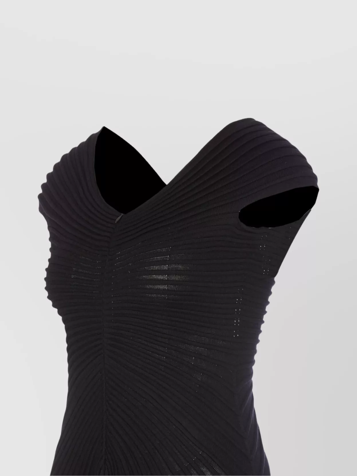 ALAÏA MAXI DRESS WITH CAP SLEEVES AND V-NECK