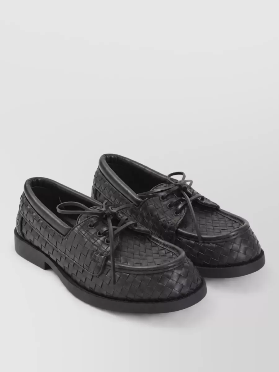 Bottega Veneta leather intrecciato boat shoes