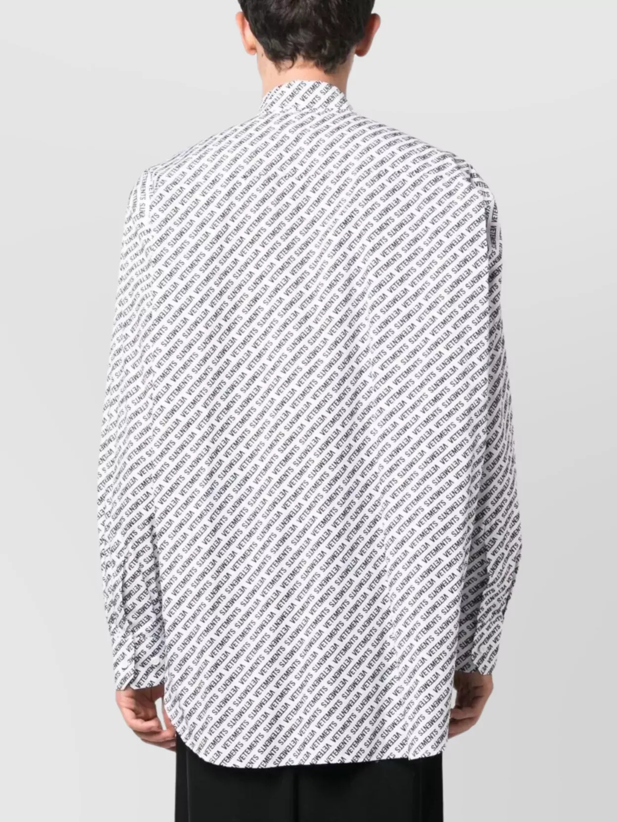 Vetements Button-Down Collar Long Sleeve Printed Shirt