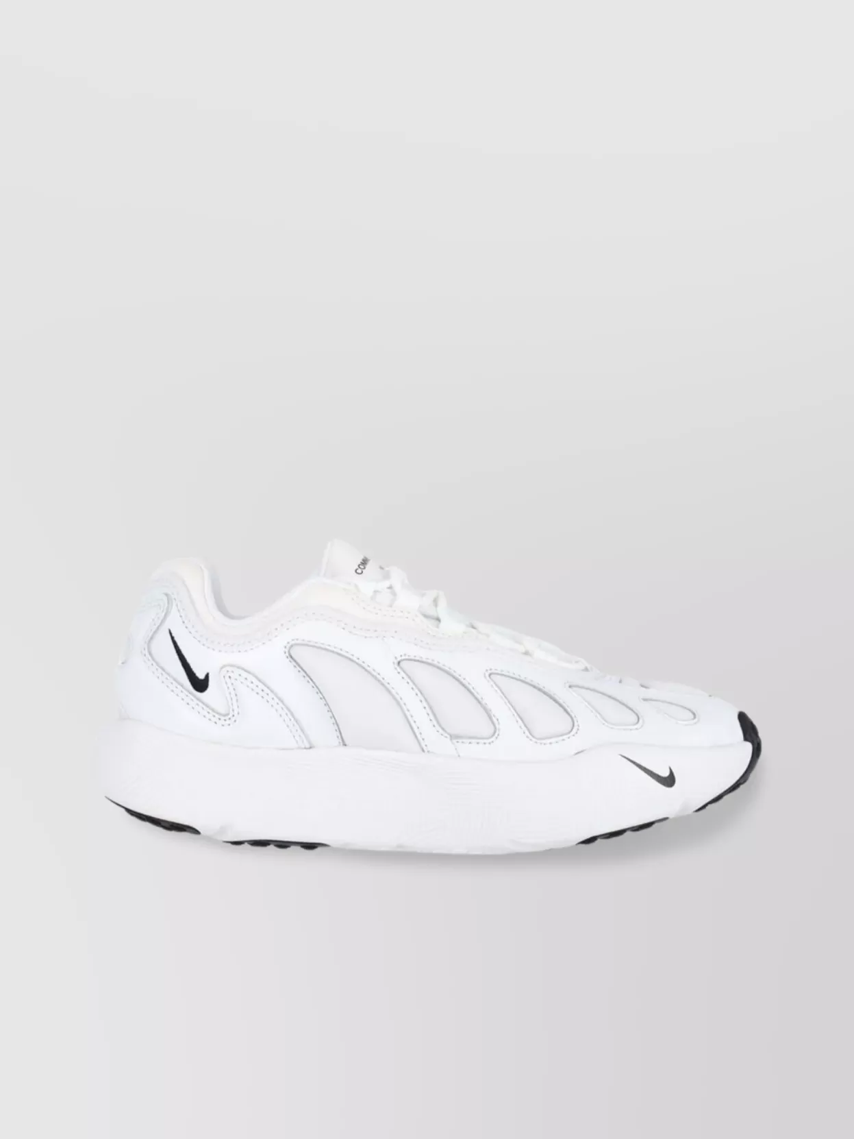 Comme Des Garçons Low Top Sneakers With Textured Outsole