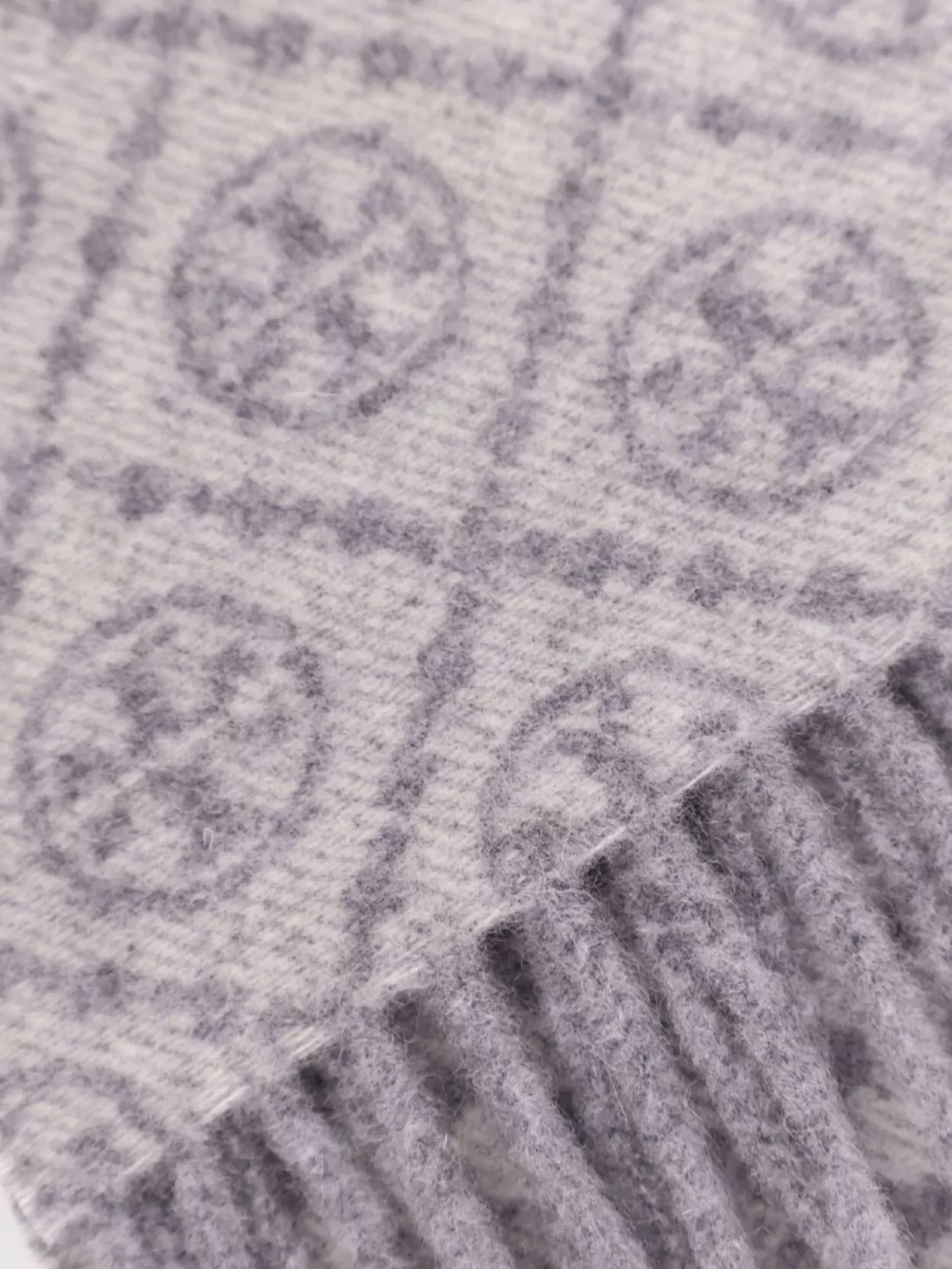 Tory Burch Geometric Pattern Scarf Fringed Edges