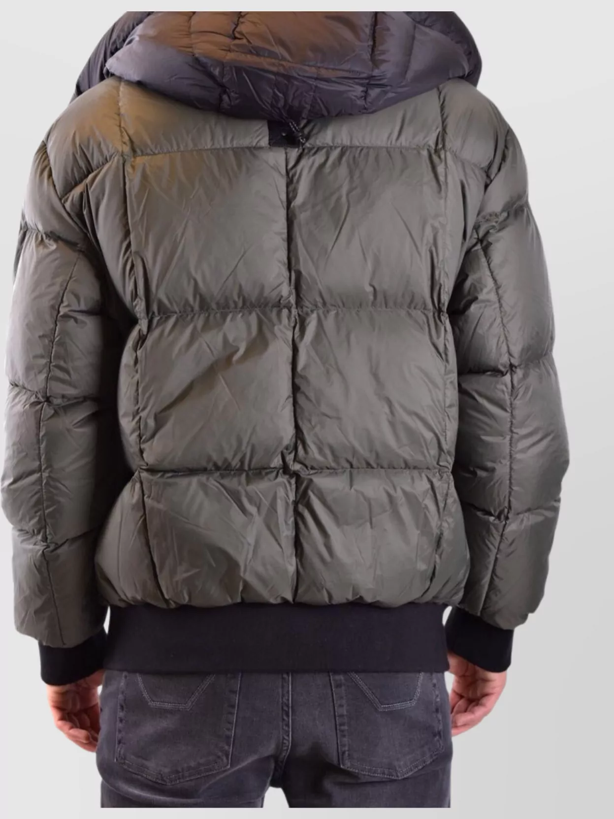 Moose Knuckles Puffer Hooded Jacket Side Pockets Ribbed Cuffs