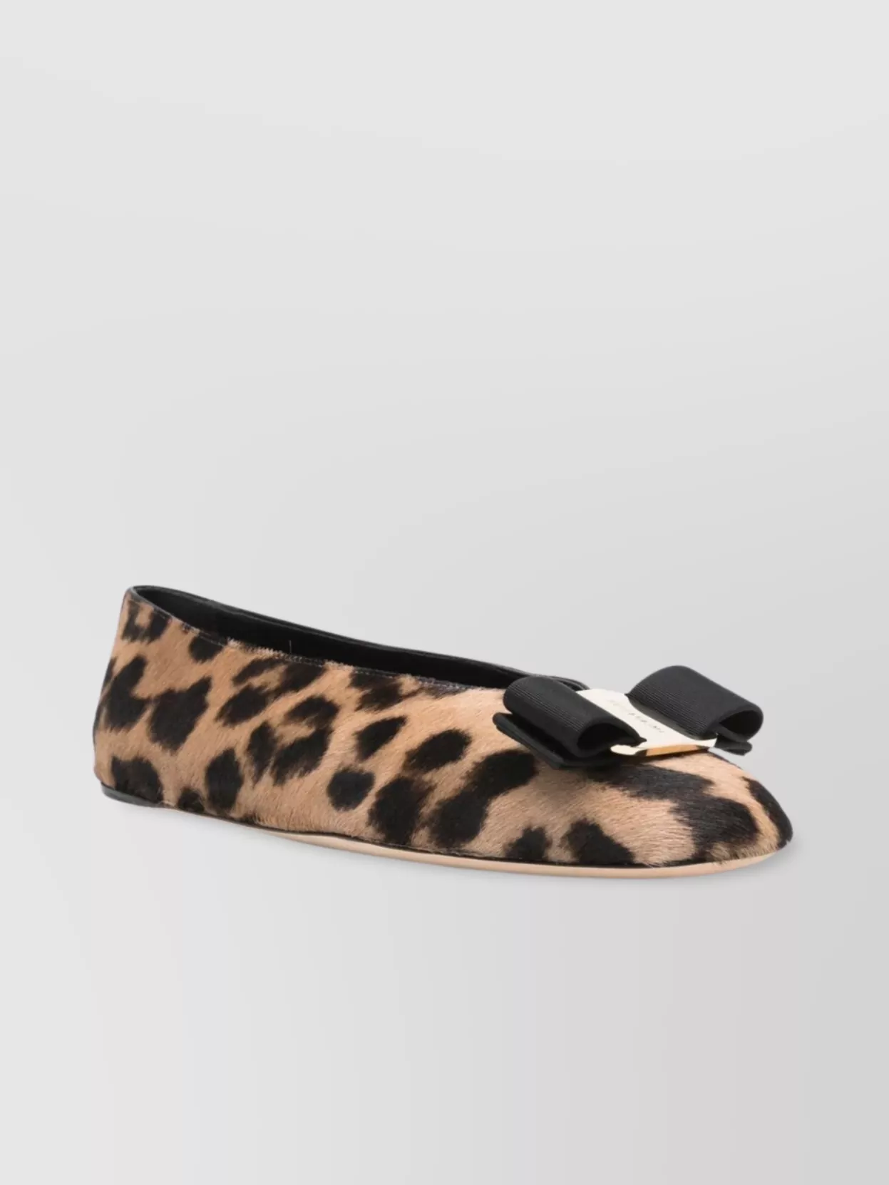 Ferragamo Animal Print Bow Detail Round Toe Flats In Black