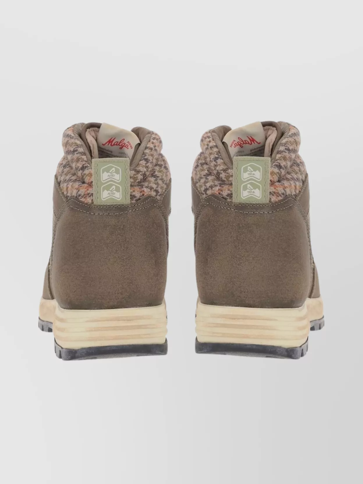 Autry Low Top Sneakers With Round Toe And Ridged Sole