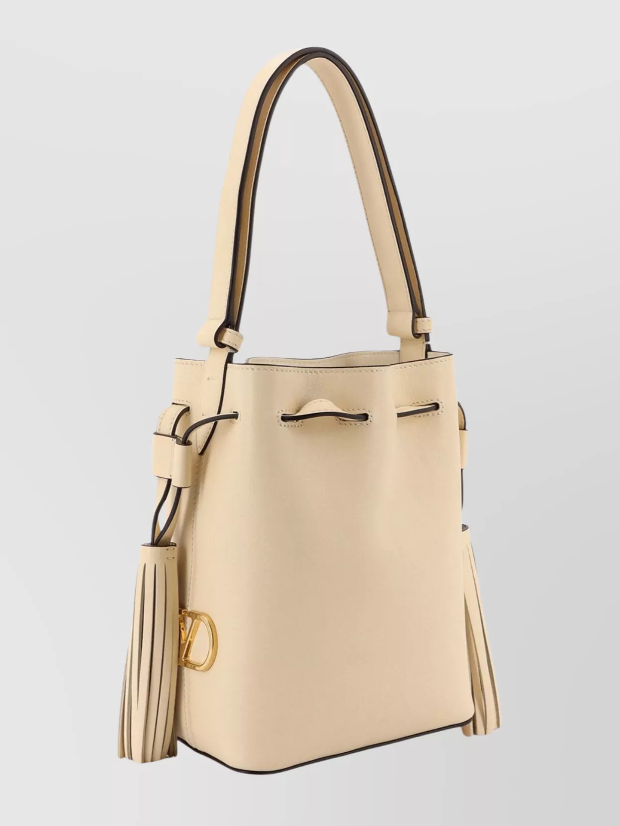 Valentino Garavani Leather Bucket Bag Featuring Metal Vlogo