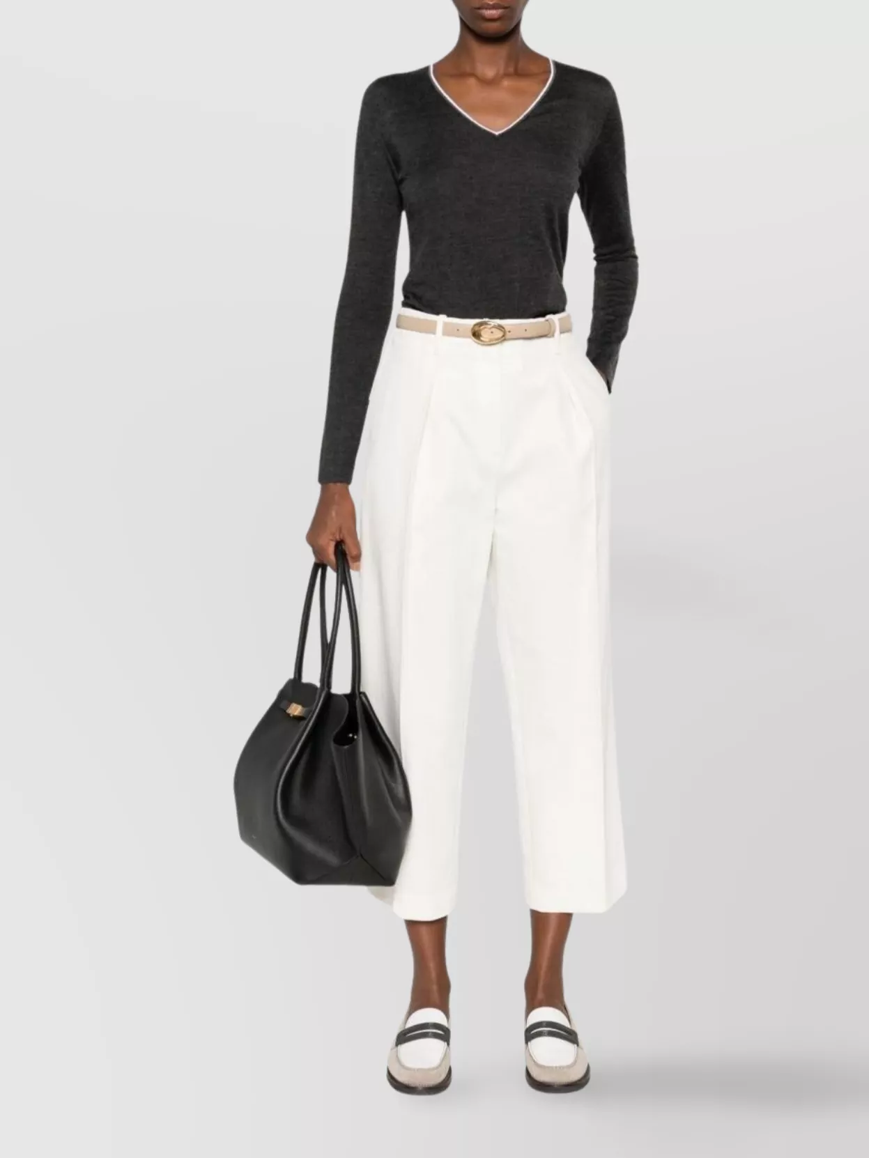 Brunello Cucinelli Cashmere And Silk V-necked Sweater In Gray