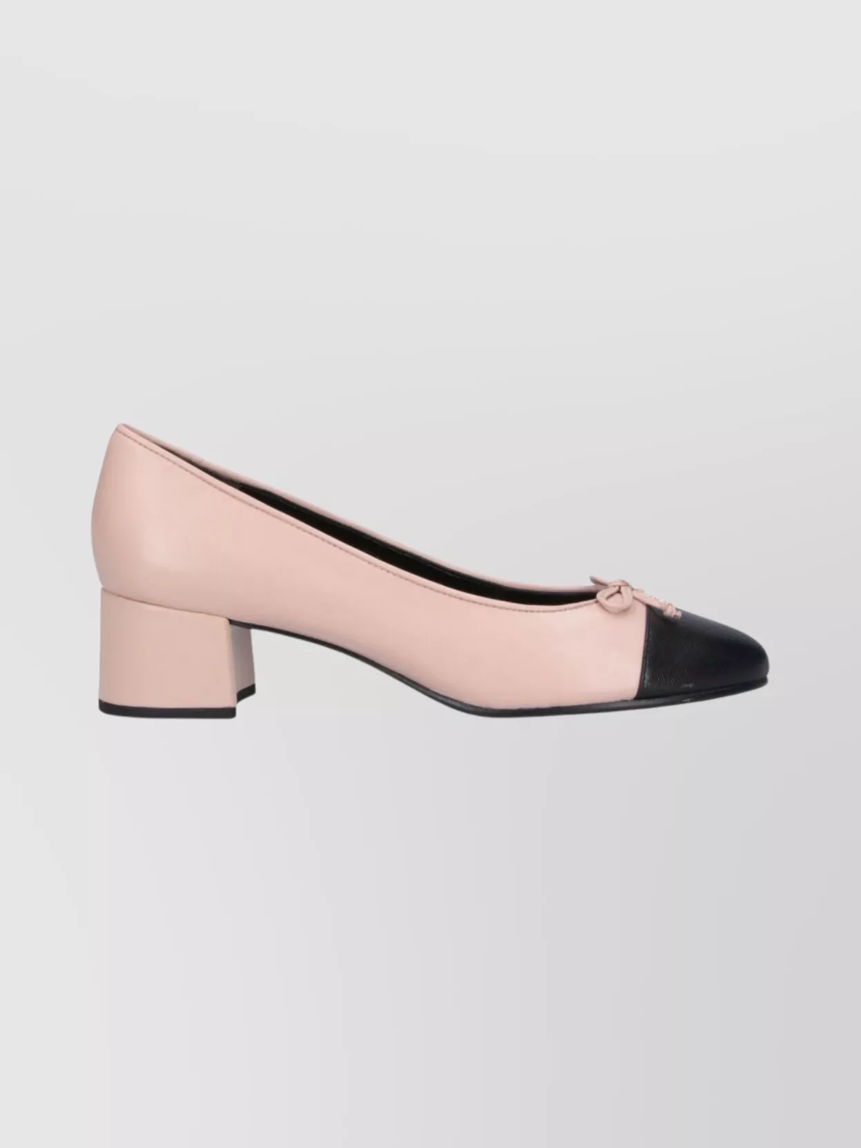 Tory Burch Two-tone Block Heel Pumps Bow Detail In Pink