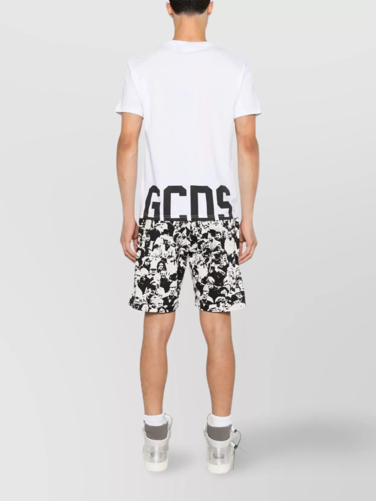 Gcds Regular Fit Logo T-Shirt With Rubber Detail