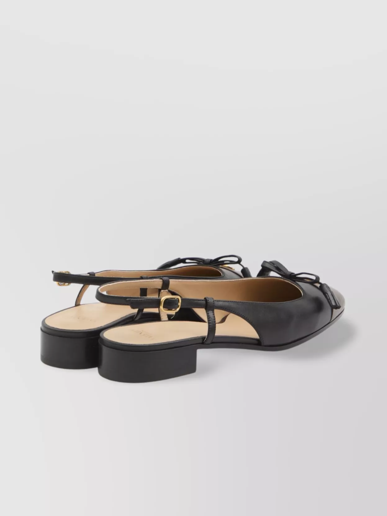 Valentino Garavani Women Two-tone Leather Valet Du Roe Ballerinas