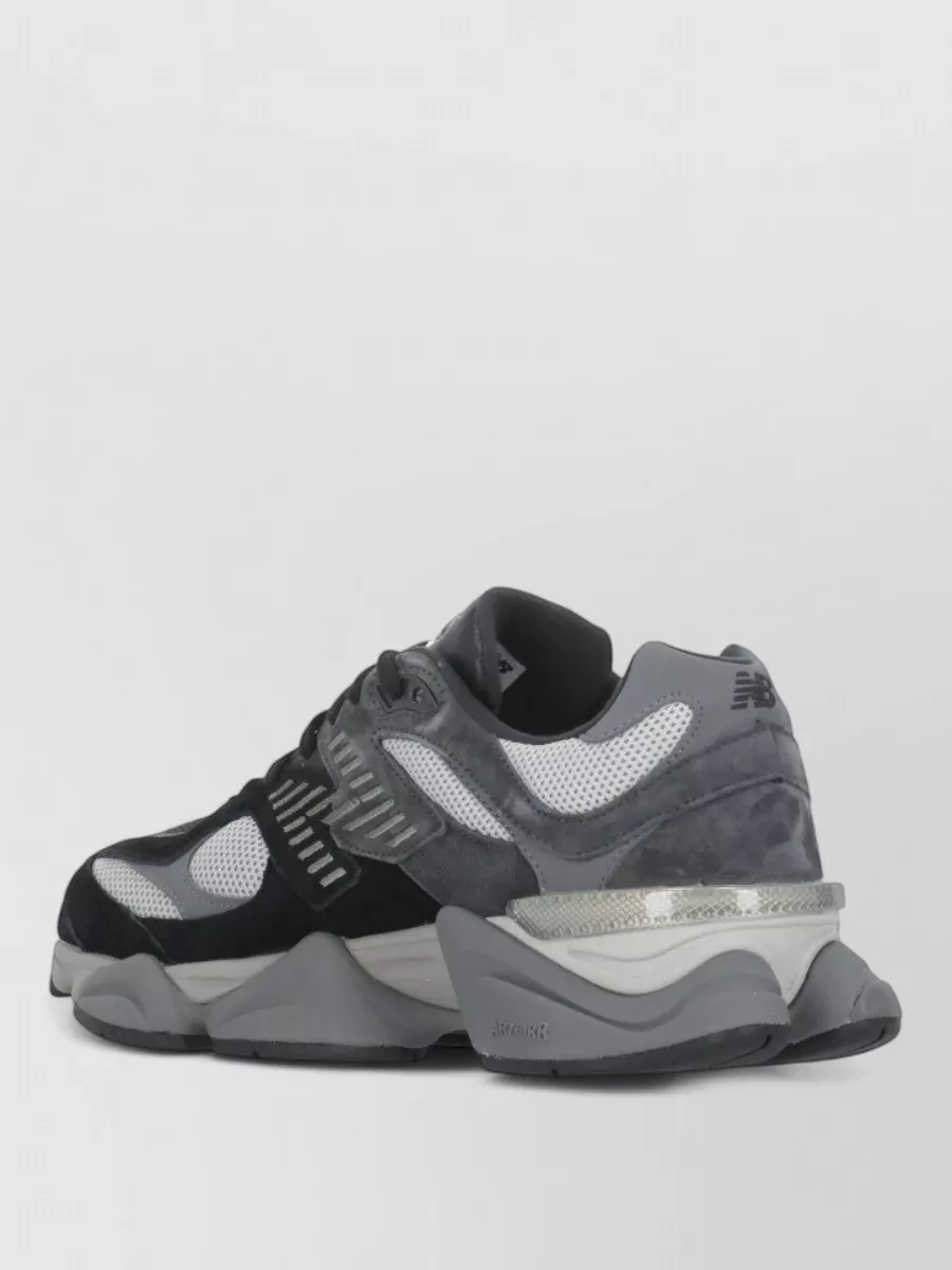 New Balance Low-Top Sneakers