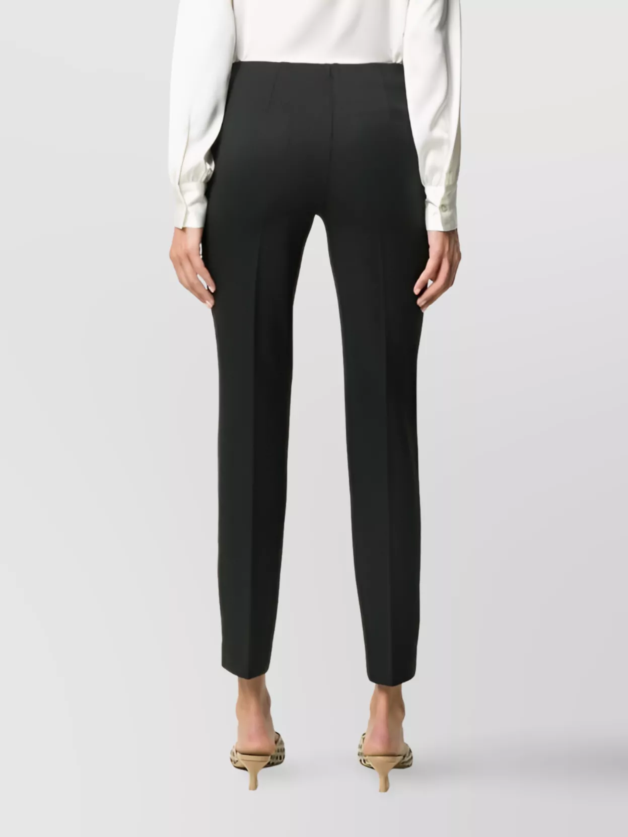 P.a.r.o.s.h . Slim Fit Cropped Trousers In Black