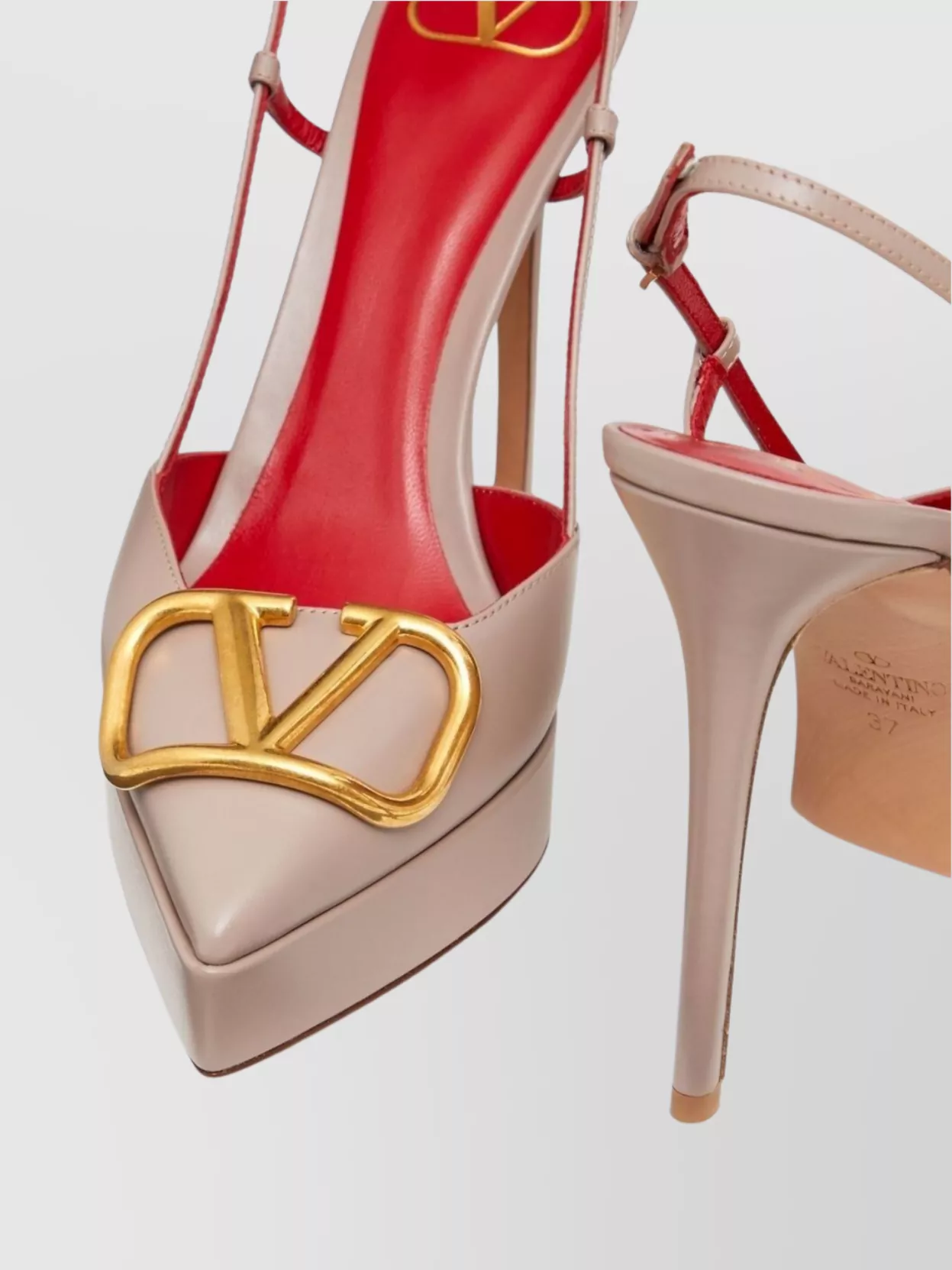 Valentino Garavani Vlogo Signature Leather Pumps