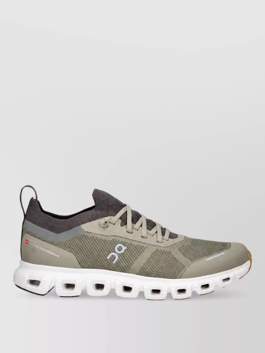 On Running Low-Top Lace-Up Shoes
