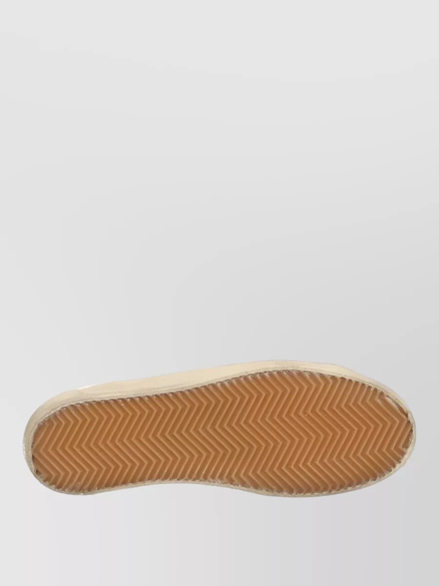 Golden Goose Distressed Sneakers Round Toe Rubber Sole Star