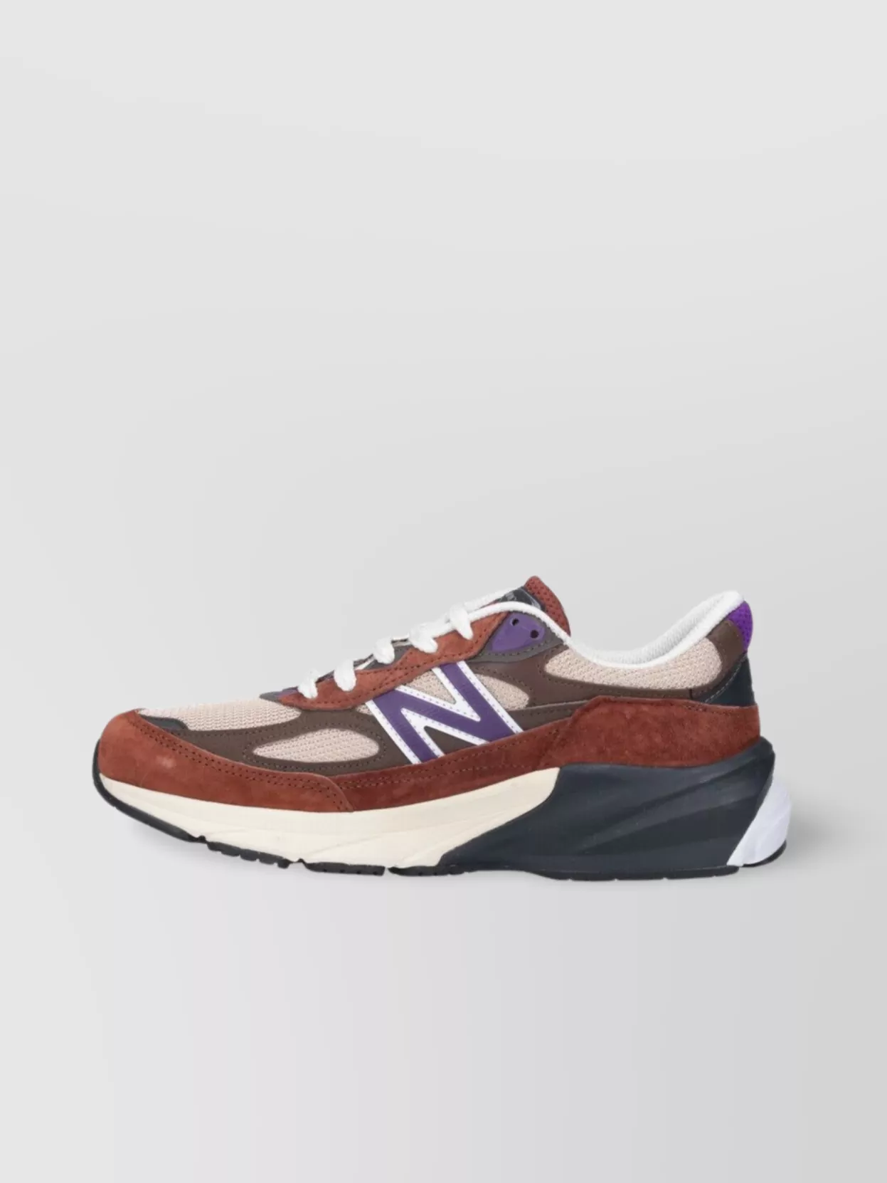 New Balance Low Top Sneakers With Mesh Panels And Suede Overlays