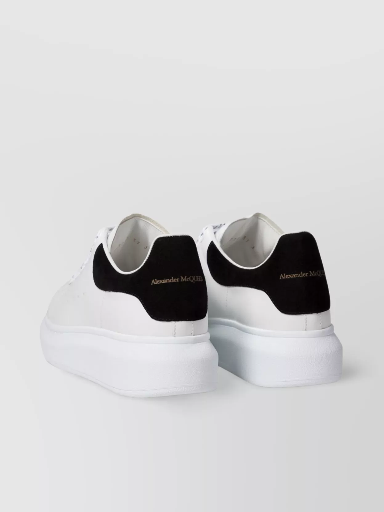 Alexander Mcqueen White Sneakers With Logo On The Tongue And Logo Lettering On The Rear In Leather W