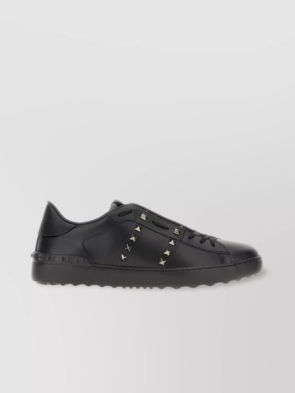 国内発送★VALENTINO★Studs Open スニーカー Valentino Garavani Untitled Open Sneakers | Saks Fifth Avenue