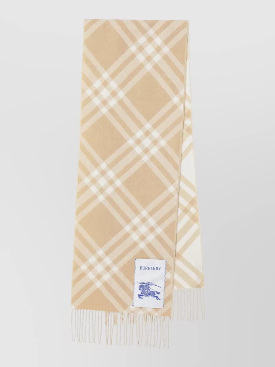 Burberry wool scarf