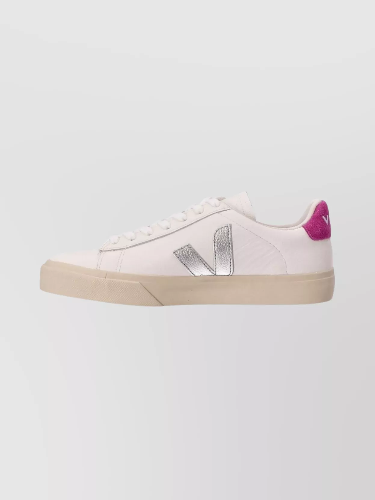 Veja Modern Sneakers With Contrast Heel Tab