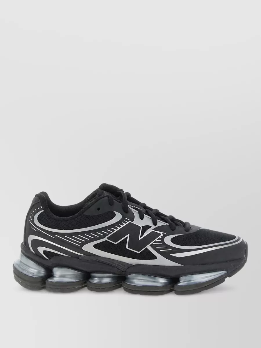 New Balance 2000 Low-Top Sneakers