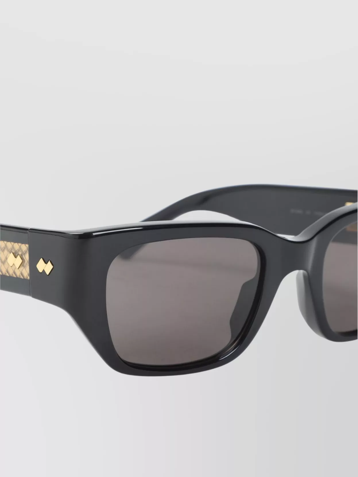 【関税＆送料込み】Bottega Veneta Rectangular Sunglasses Rectangular sunglasses in white - Bottega Veneta | Mytheresa