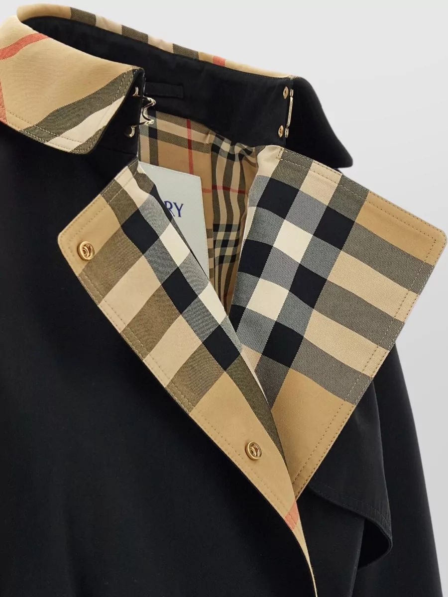 Burberry Sandridge Single-Breasted Belted Trench Coat