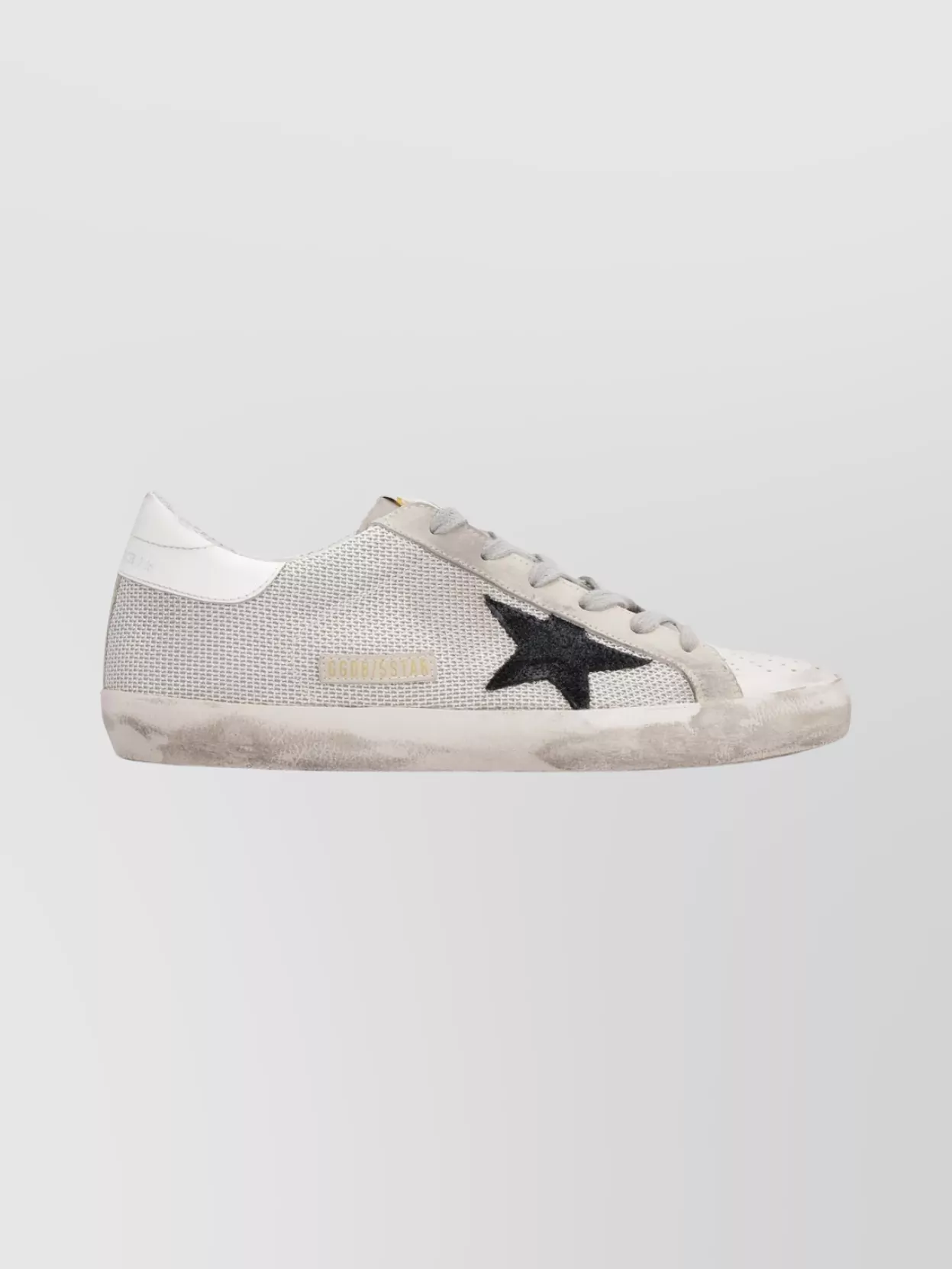Golden Goose Low-top Leather Sneakers Featuring Star Detail In Neutral
