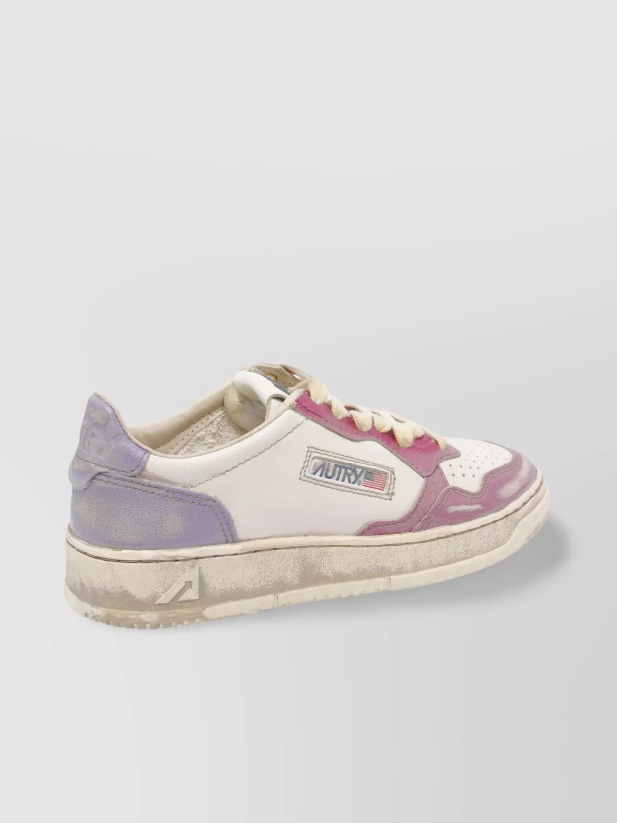 Autry Round Toe Low Top Sneakers