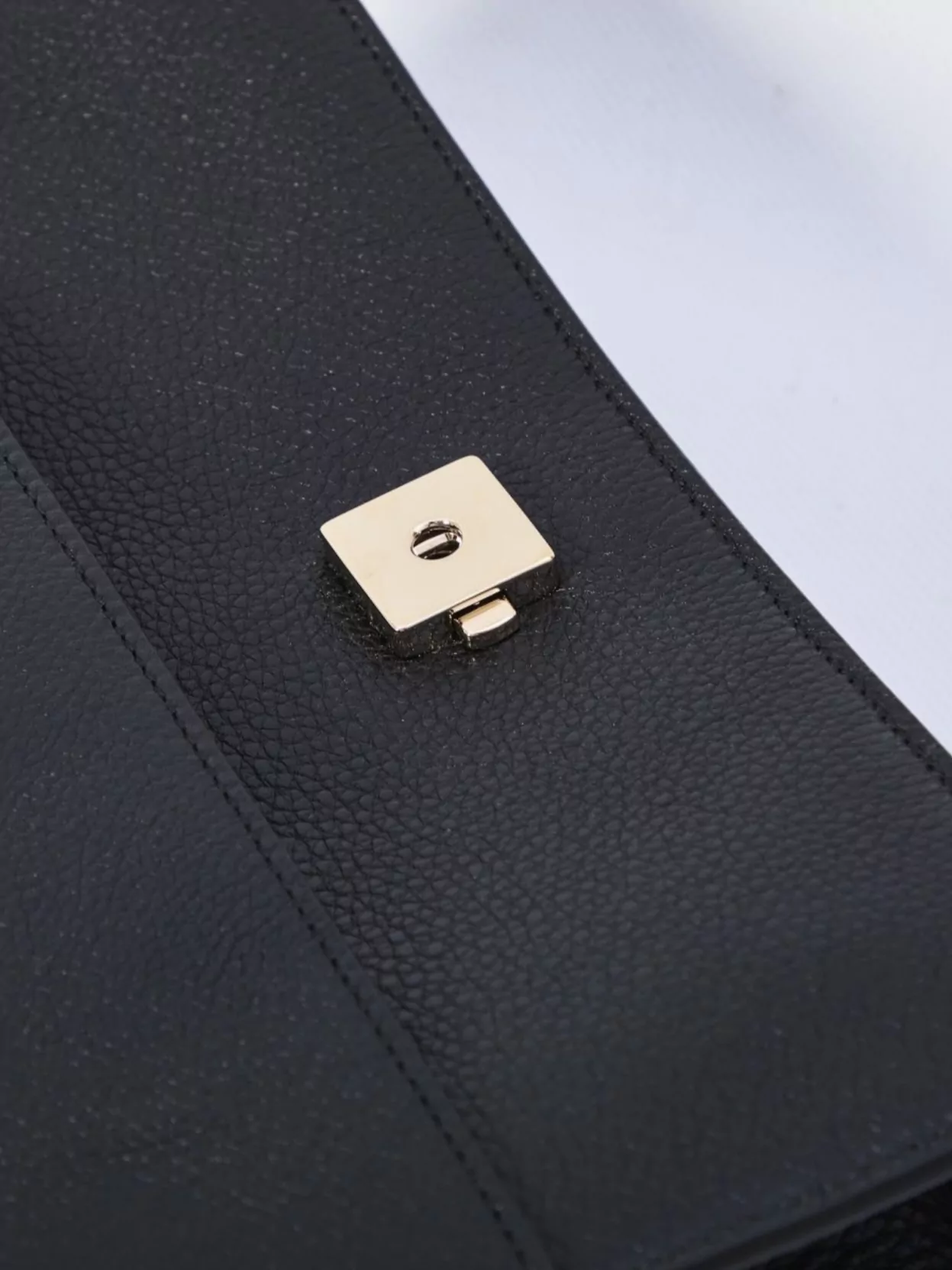 Gucci Dionysus Chain Strap Shoulder Bag