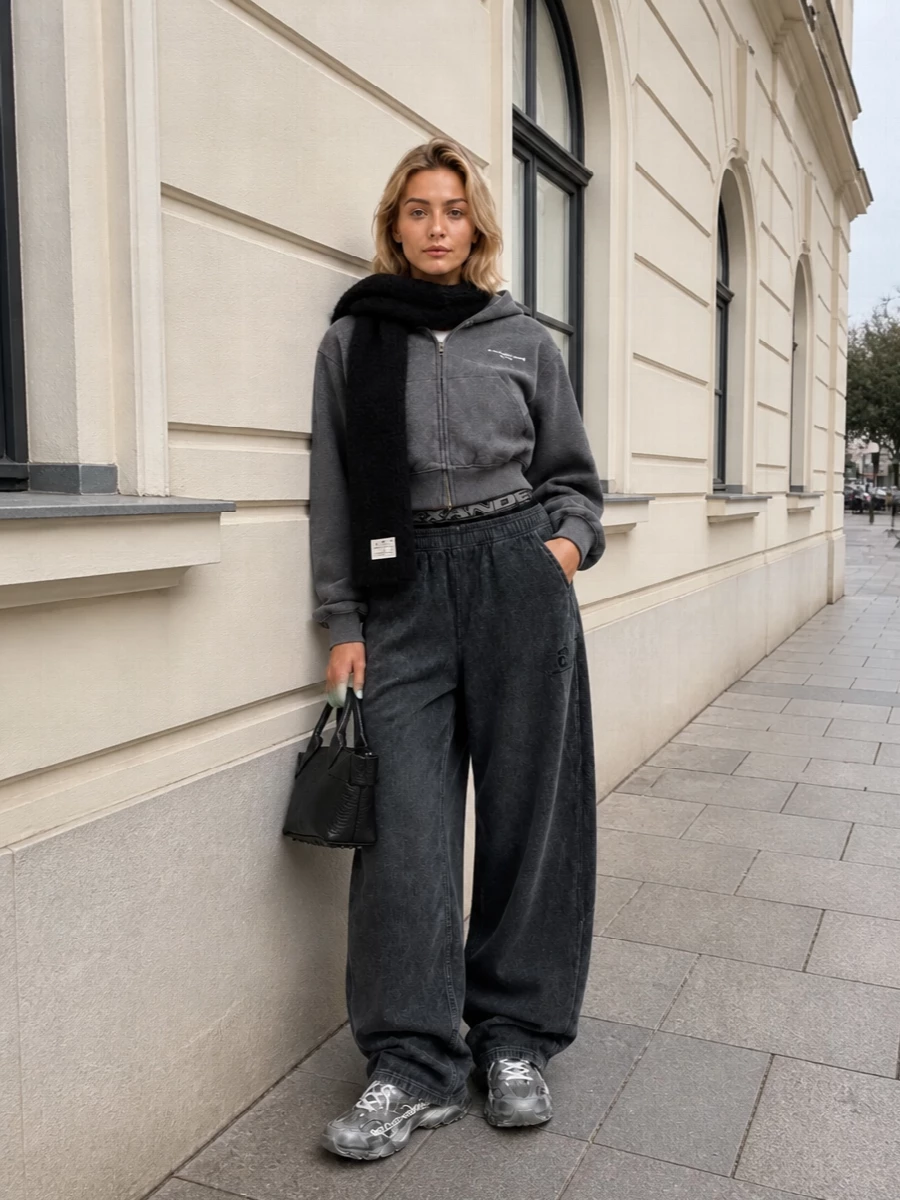 Alexander wang track jeans balenciaga sneakers outfit