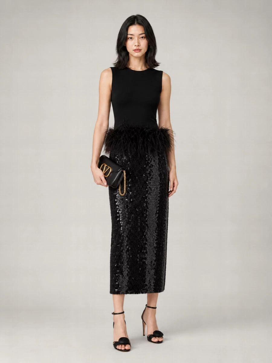 Valentino Garavani Locò Small Leather Clutch Bag