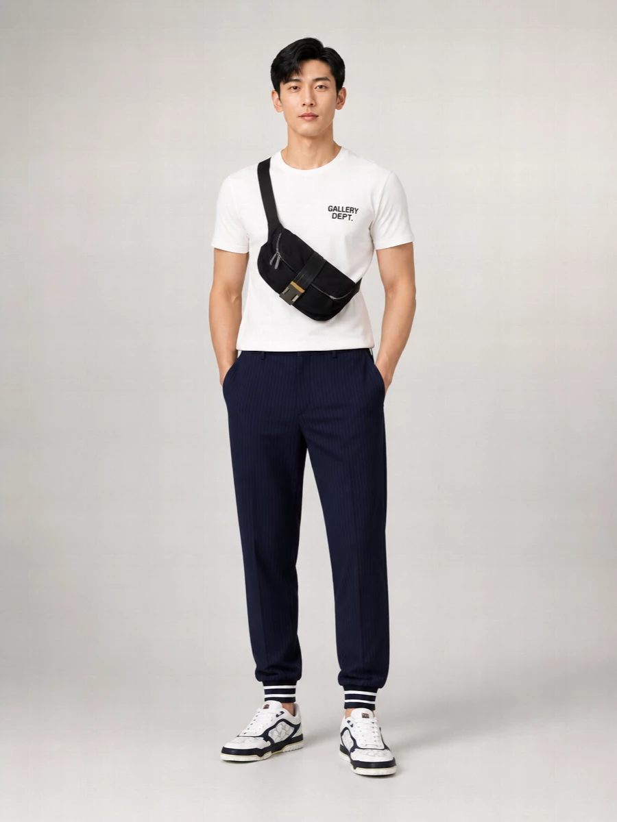 Gucci Leather Low-Top Sneakers