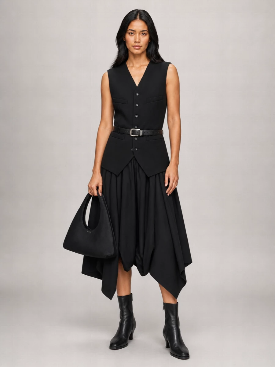 Comme Des Garçons Wool Asymmetric Wide-Leg Bermuda Shorts