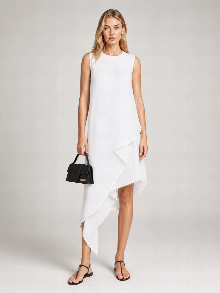 Fendi Ayers Leather Thong Sandals