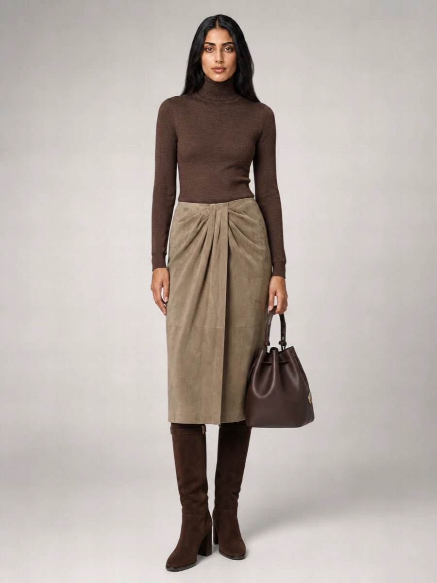Valentino Garavani Vlogo Signature Leather Bucket Bag