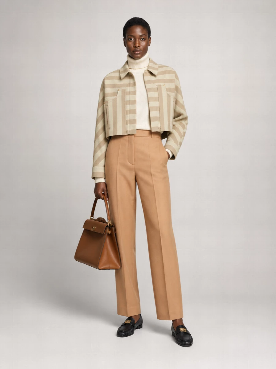 FENDI ヒョウ柄タイトスカート 赤レザーベルト付 伊製 42 L~LL FENDI ヒョウ柄タイトスカート 赤レザーベルト付 伊製 42 L~LL FENDI