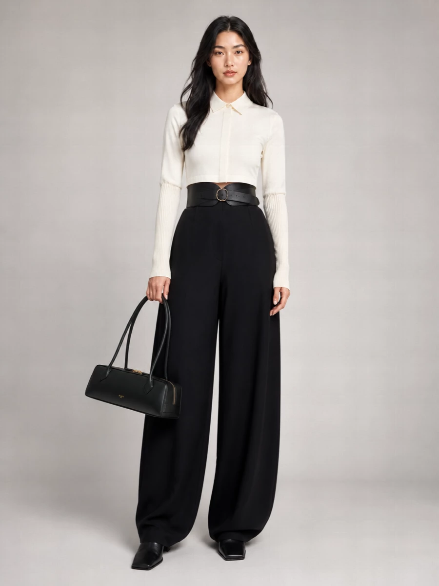 Alaïa Leather Square-Toe Ankle Boots