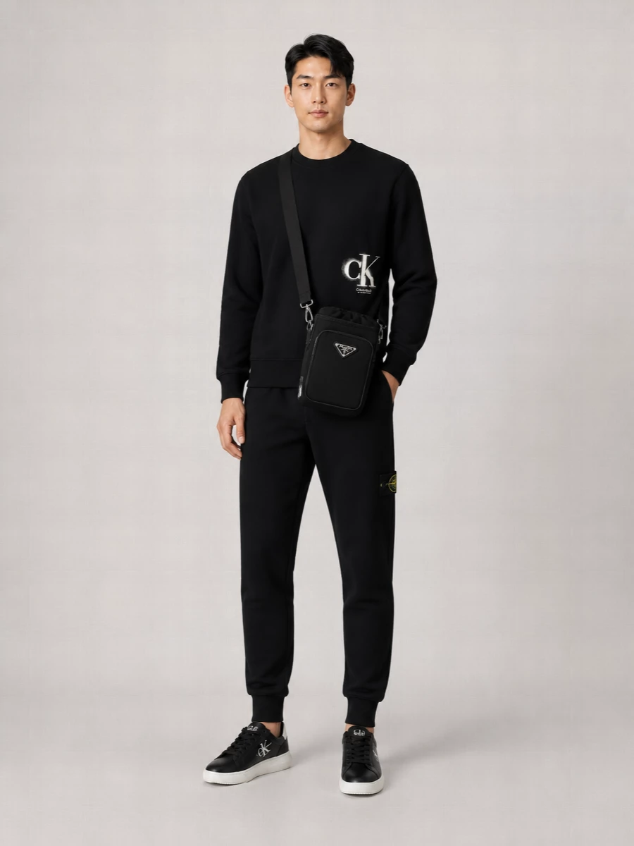 Calvin Klein Logo-Print Sweatshirt