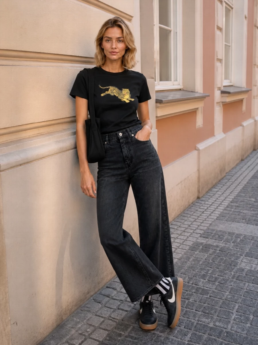 Kenzo tiger tee wide leg jeans nike sneakers