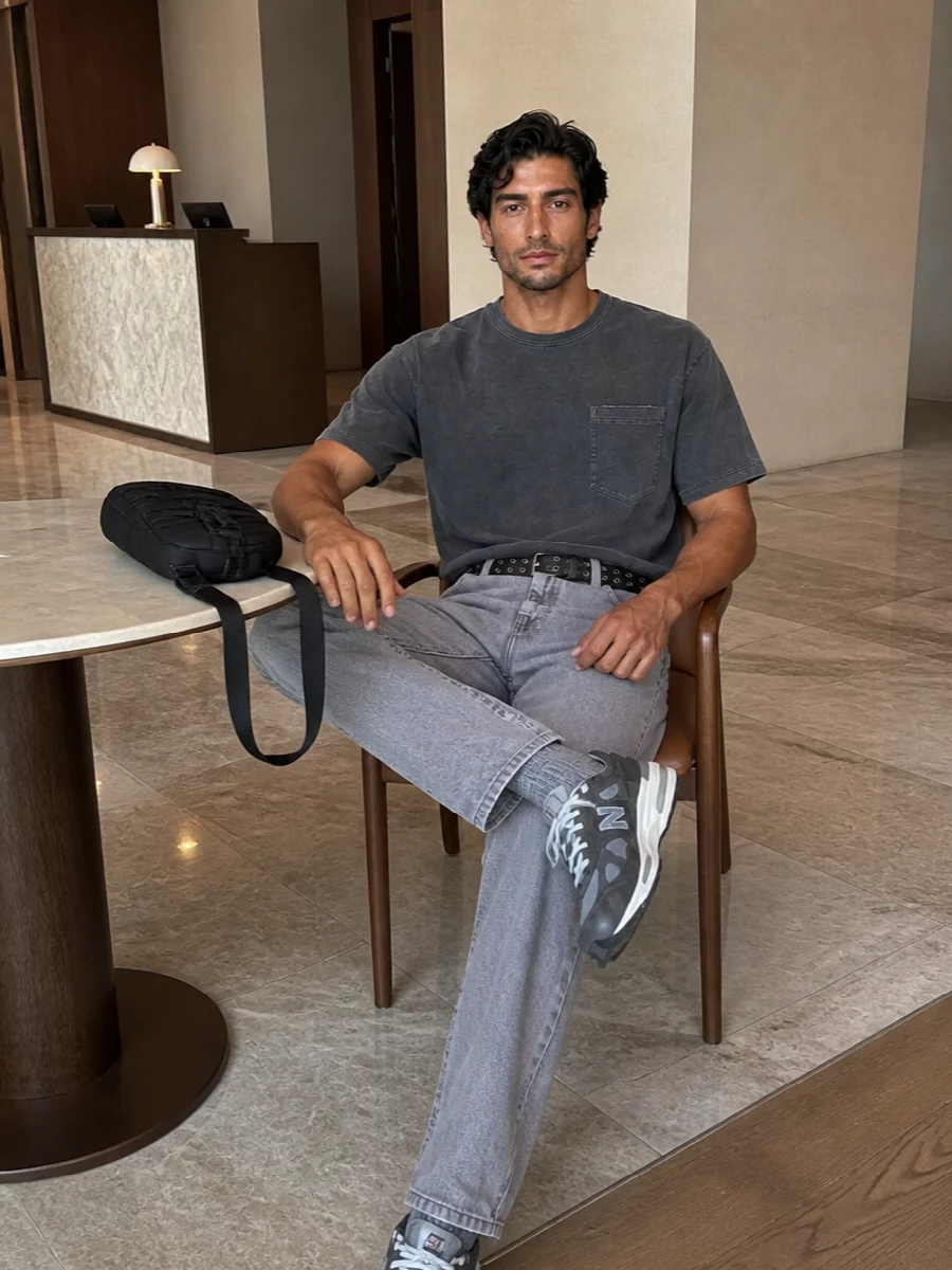 Carhartt grey jeans charcoal tee new balance