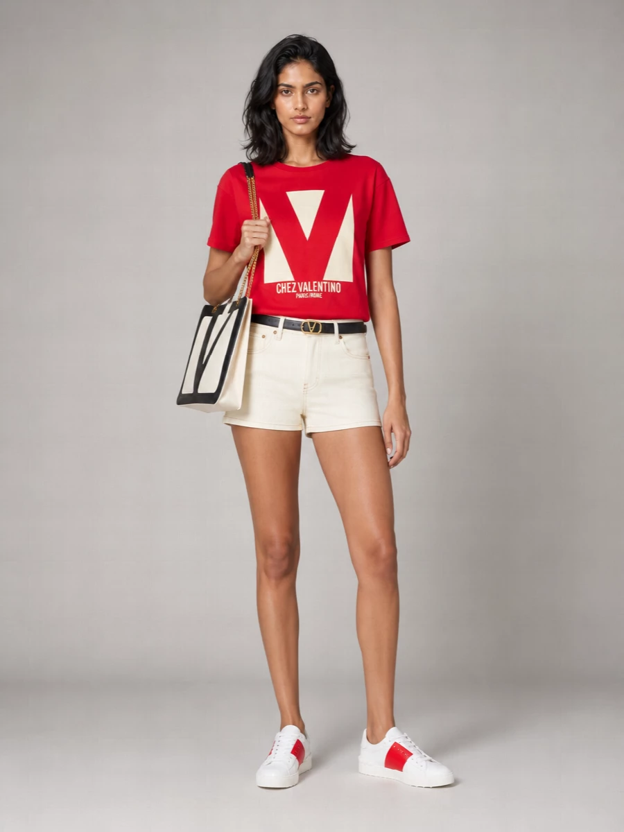 Valentino Garavani Viva Superstar Medium Leather Shoulder Bag