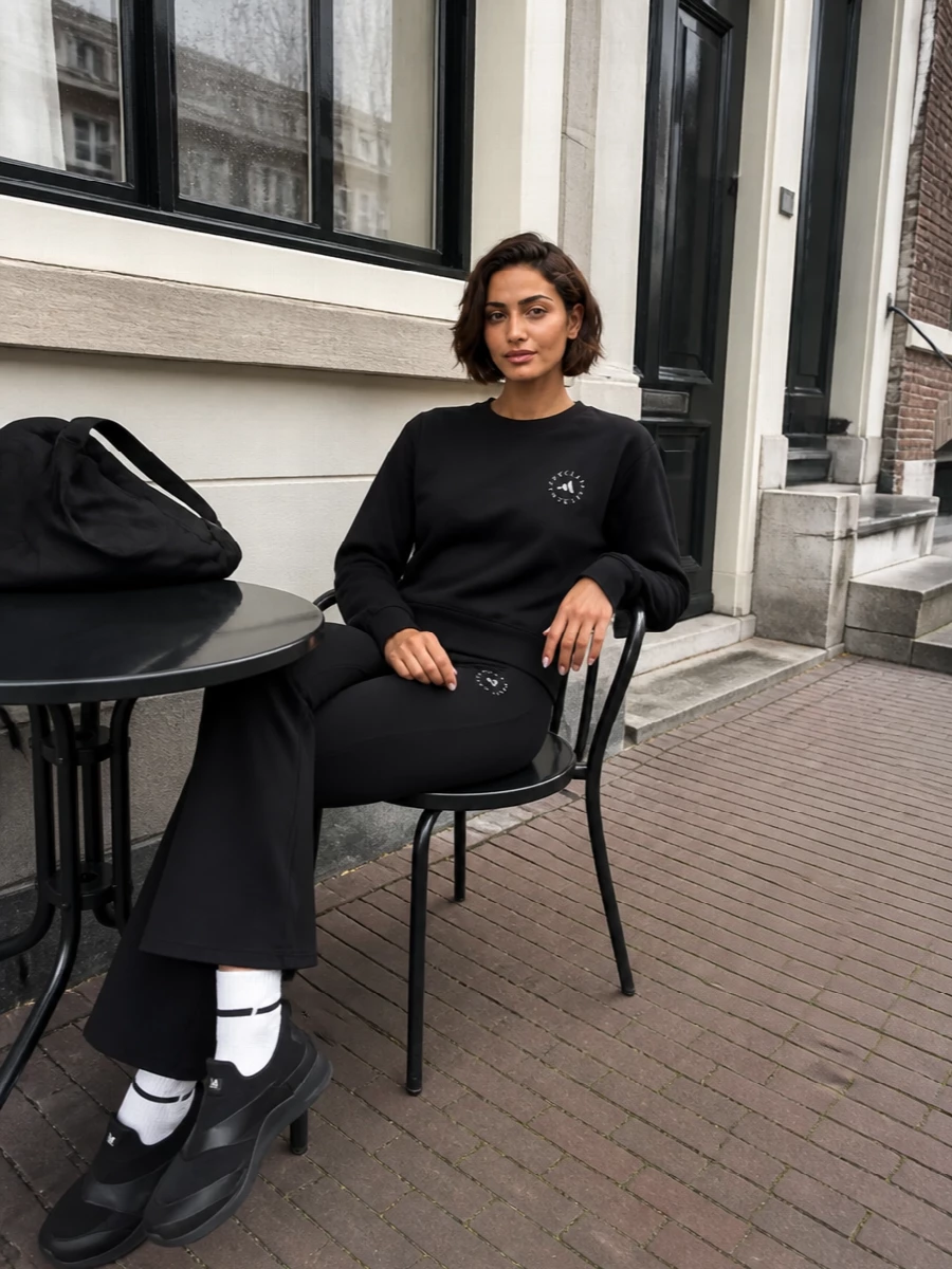 Adidas stella mccartney black sweatshirt outfit