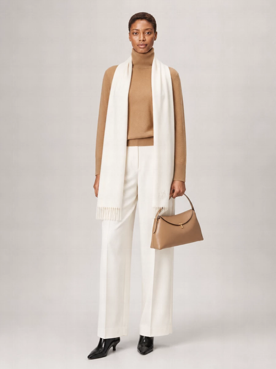 Totême Cashmere Cropped Turtleneck Jumper