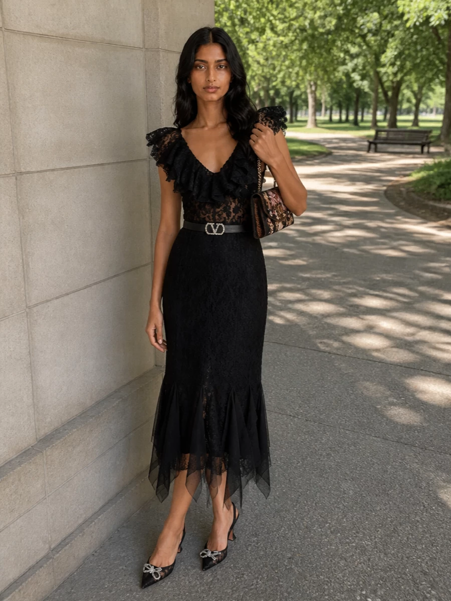 Alberta ferretti lace bodysuit valentino lace skirt