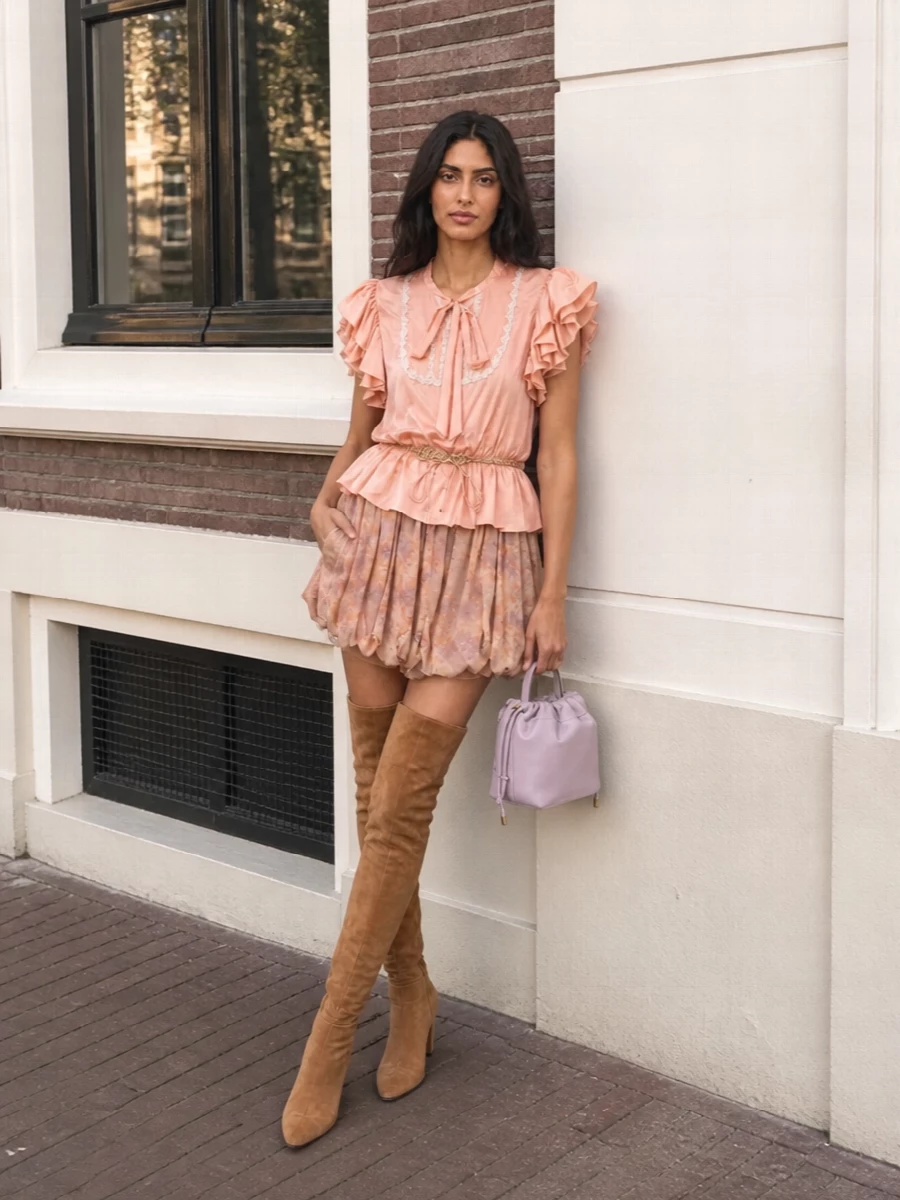 Chloe romantic bubble skirt outfit suede boots
