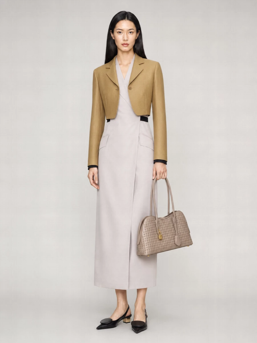 Max Mara Linen Cropped Single-Breasted Blazer